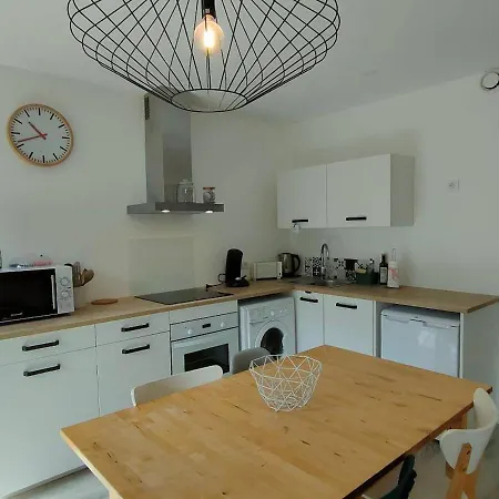 Apartman T1bis A Avec Parking Pour 4 Personnes - Fr-1-234-242 Cauterets