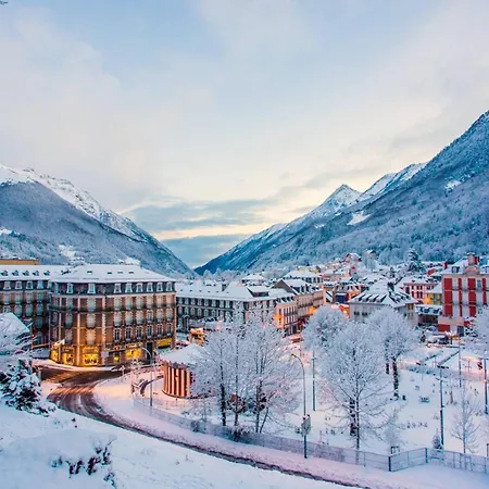 T1bis A Avec Parking Pour 4 Personnes - Fr-1-234-242 * Cauterets